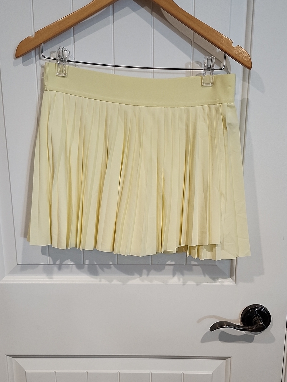 ARITZIA Pleated Mini Skirt - Light Yellow